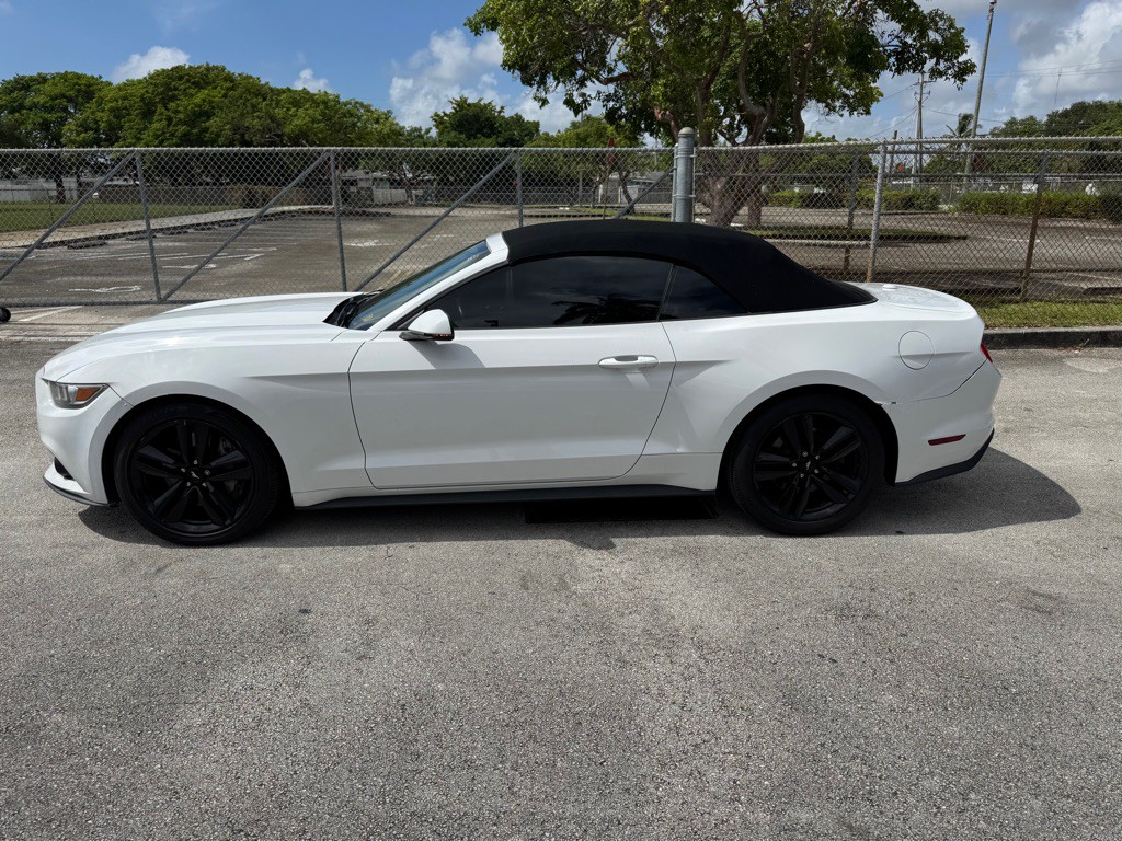 2015 Ford Mustang Image 9