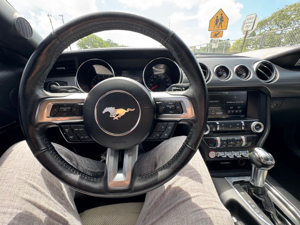 2015 Ford Mustang Image 14