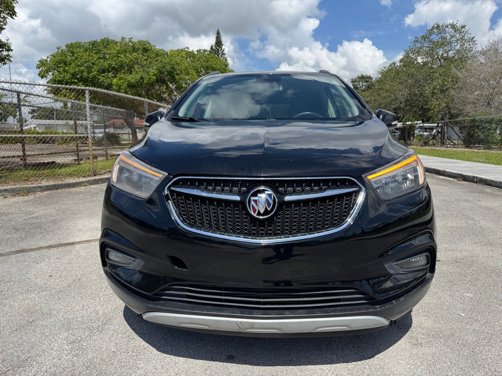 2018 Buick Enclave Image 2