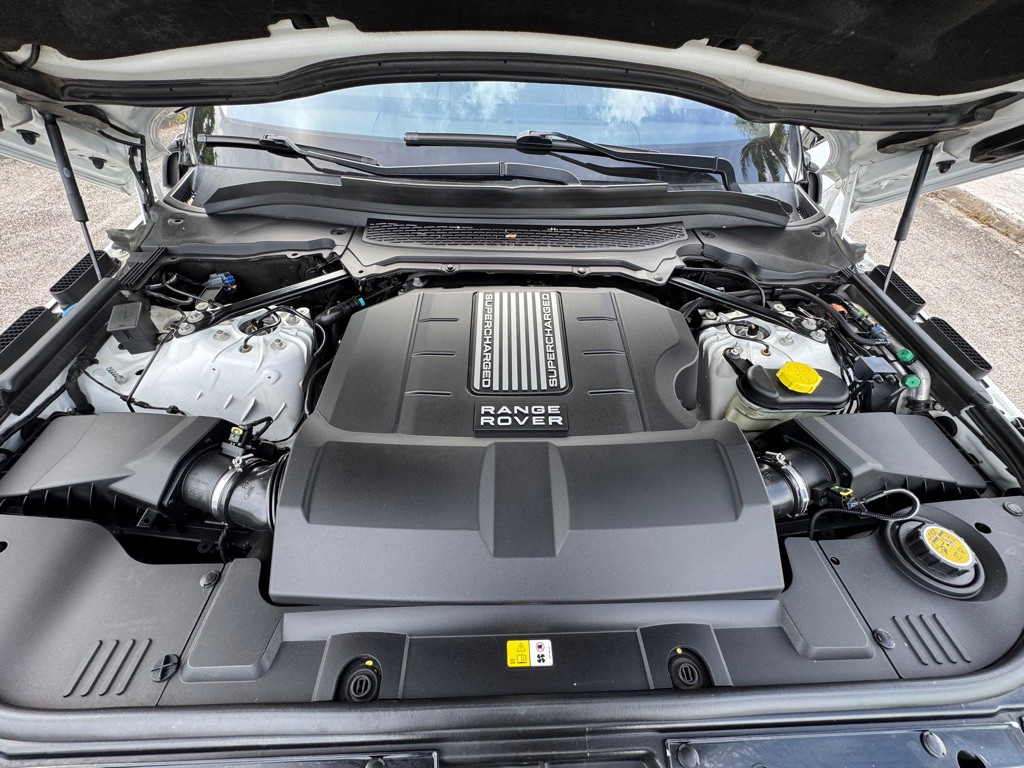2014 Land Rover Range Rover Image 20