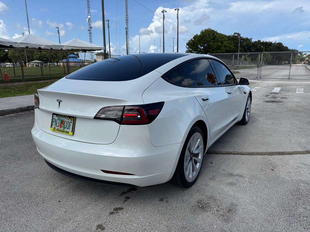 2021 Tesla Model 3 Image 5
