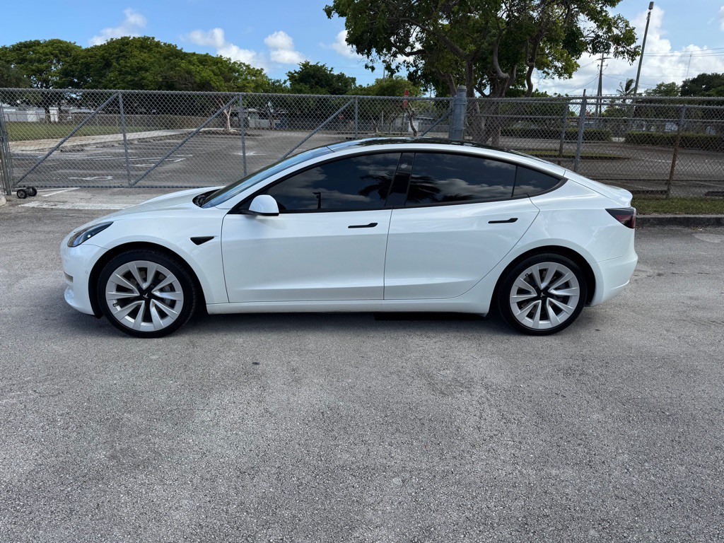 2021 Tesla Model 3 Image 8