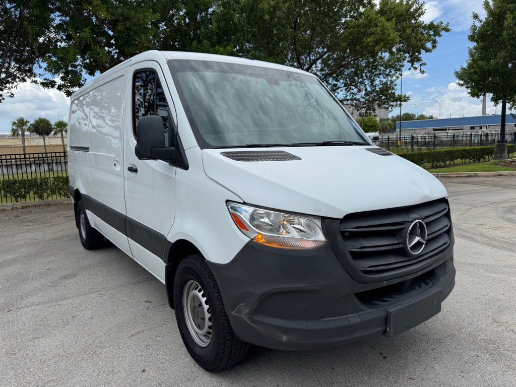 2019 Mercedes-Benz Sprinter Image 3