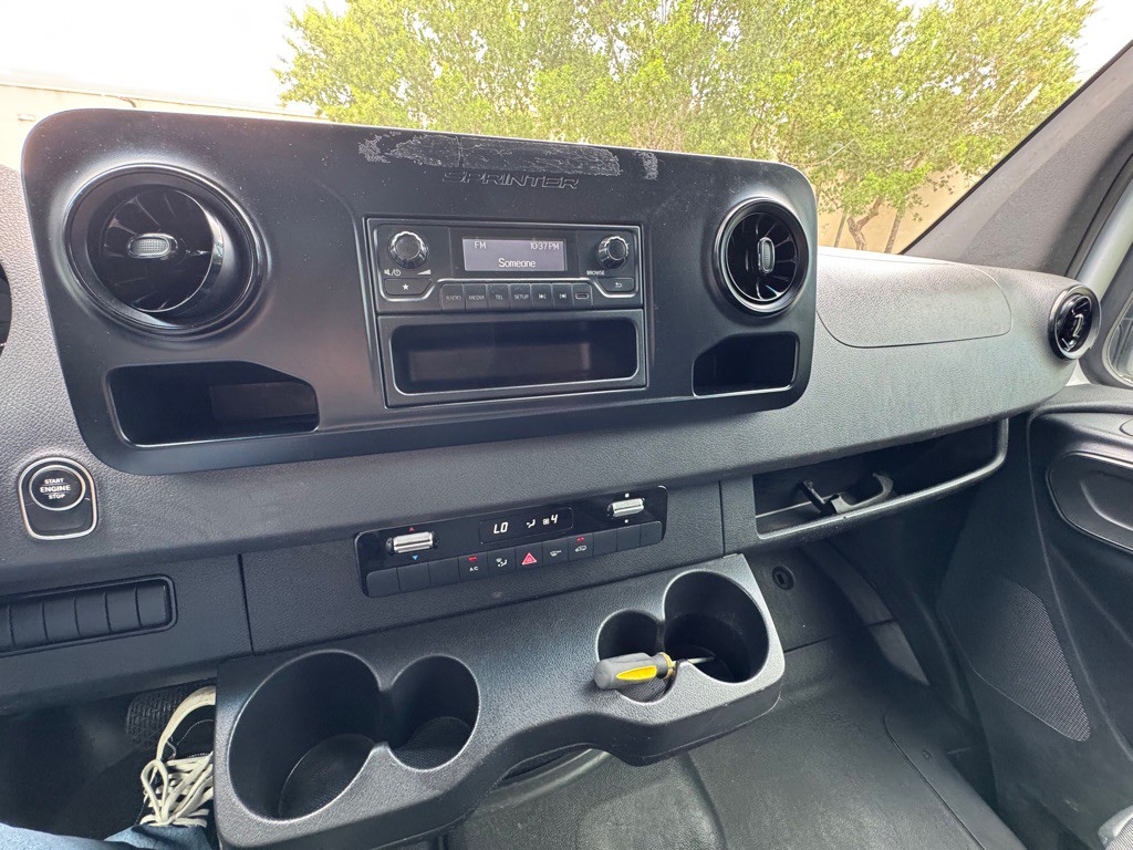 2019 Mercedes-Benz Sprinter Image 14