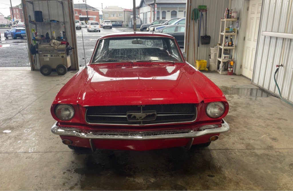 1965 Ford Mustang Image 2