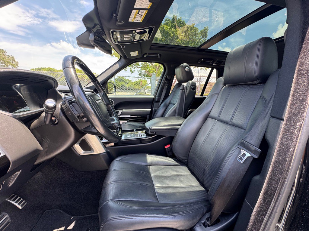 2015 Land Rover Range Rover Image 9