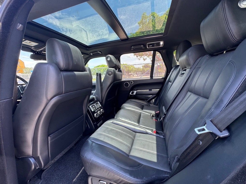 2015 Land Rover Range Rover Image 10