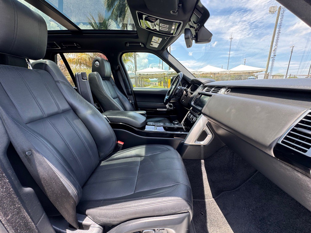 2015 Land Rover Range Rover Image 12