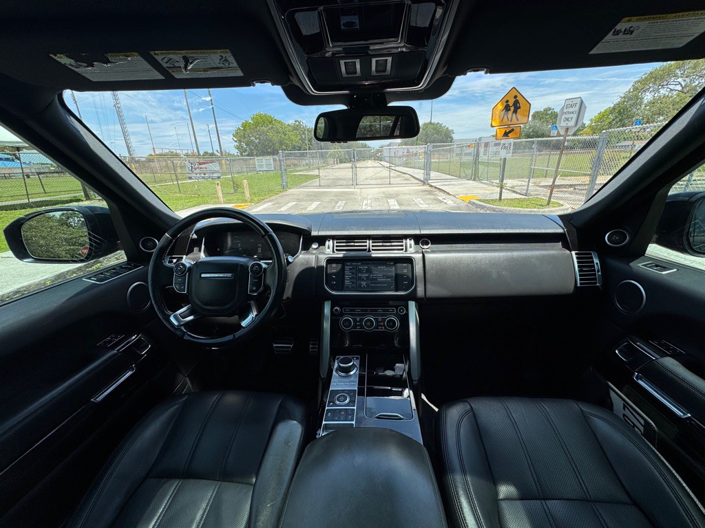 2015 Land Rover Range Rover Image 13