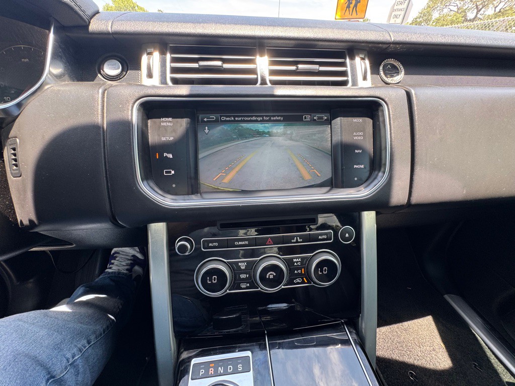 2015 Land Rover Range Rover Image 15