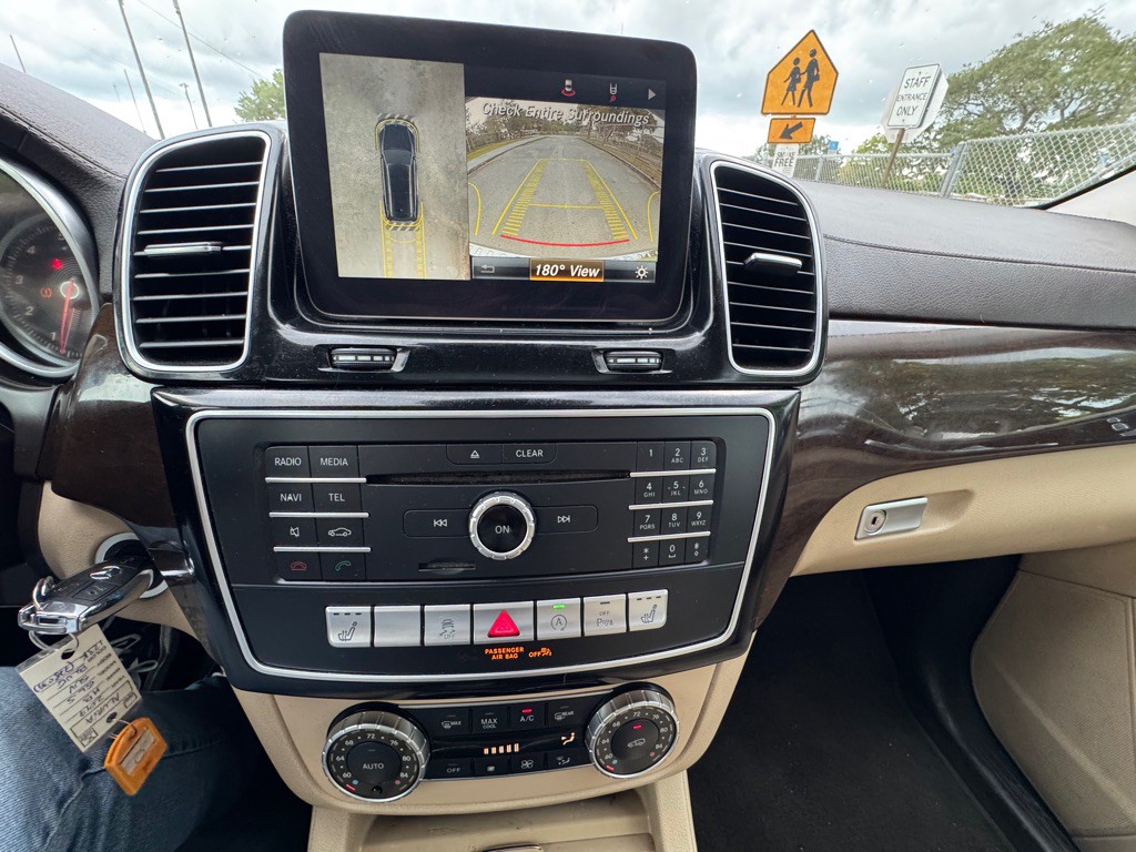2017 Mercedes-Benz GLS-Class Image 16