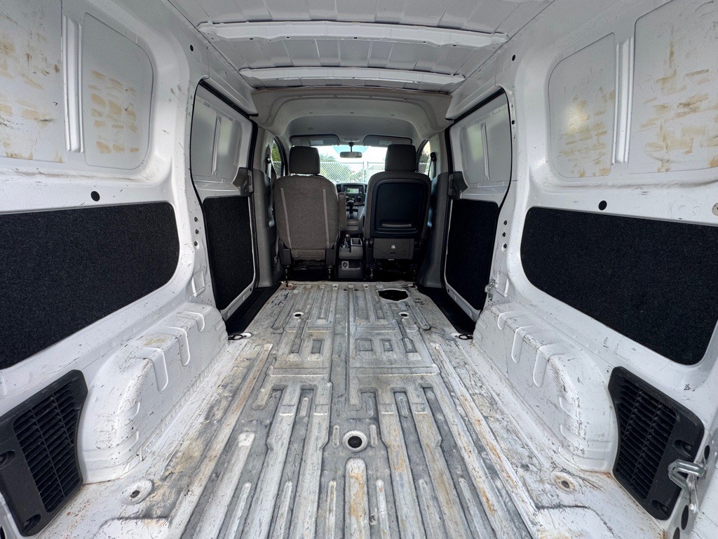 2019 Nissan NV200 Image 10