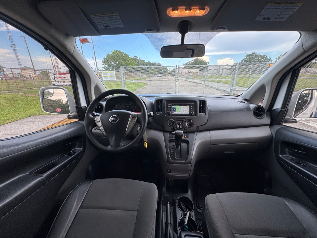 2019 Nissan NV200 Image 13