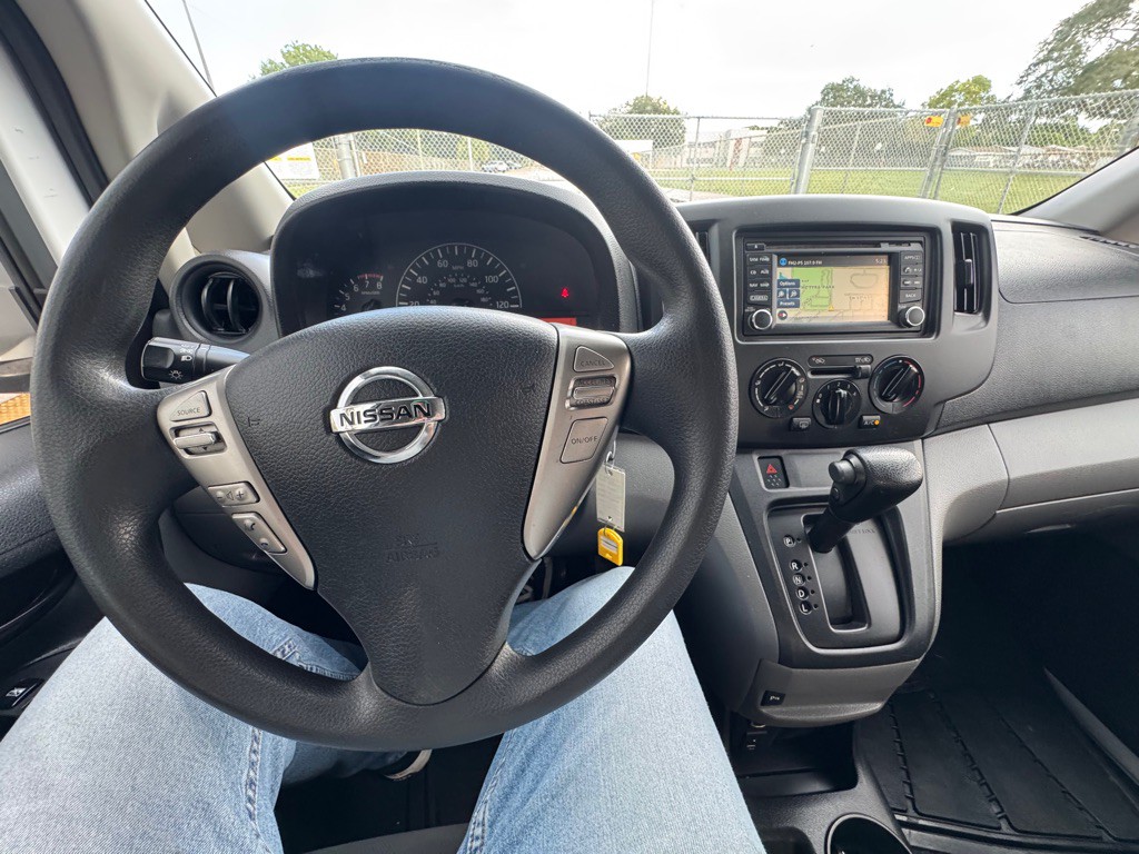 2019 Nissan NV200 Image 15