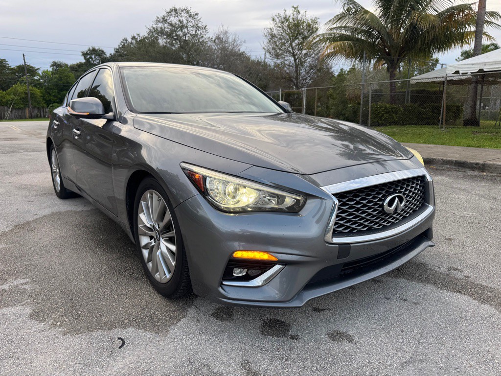 2021 INFINITI Q50 Image 3