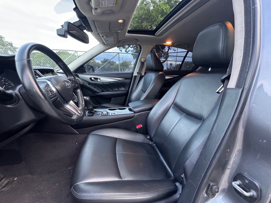 2021 INFINITI Q50 Image 9