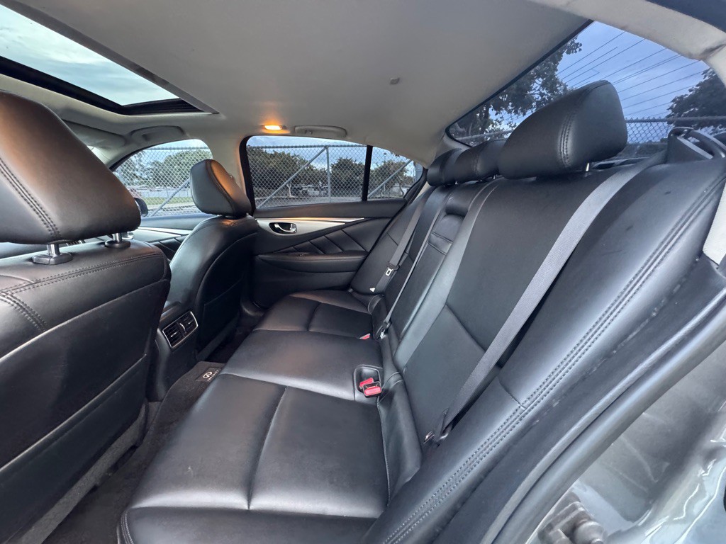 2021 INFINITI Q50 Image 10