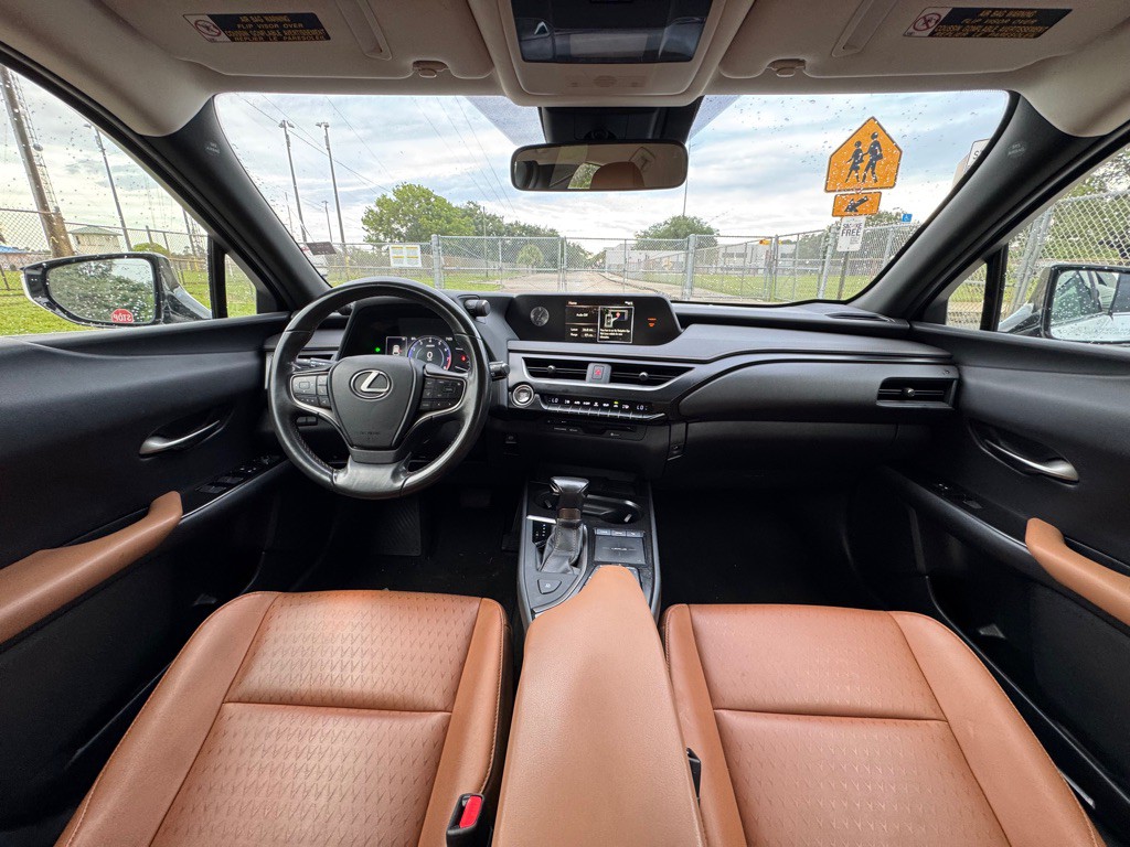 2019 Lexus UX Image 13