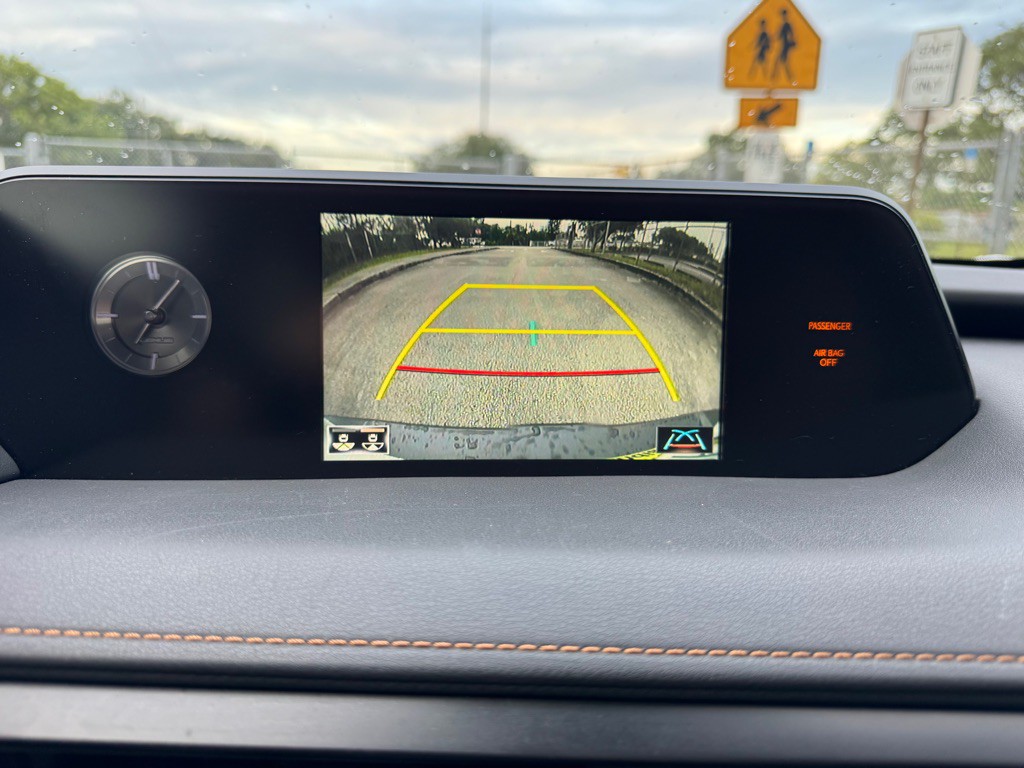 2019 Lexus UX Image 18