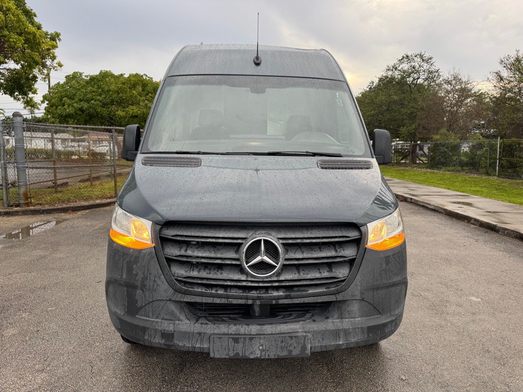 2019 Mercedes-Benz Sprinter Image 2