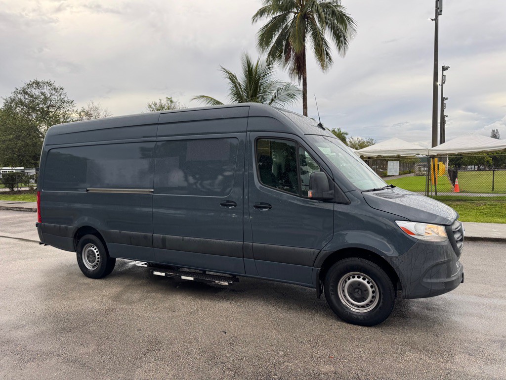 2019 Mercedes-Benz Sprinter Image 4