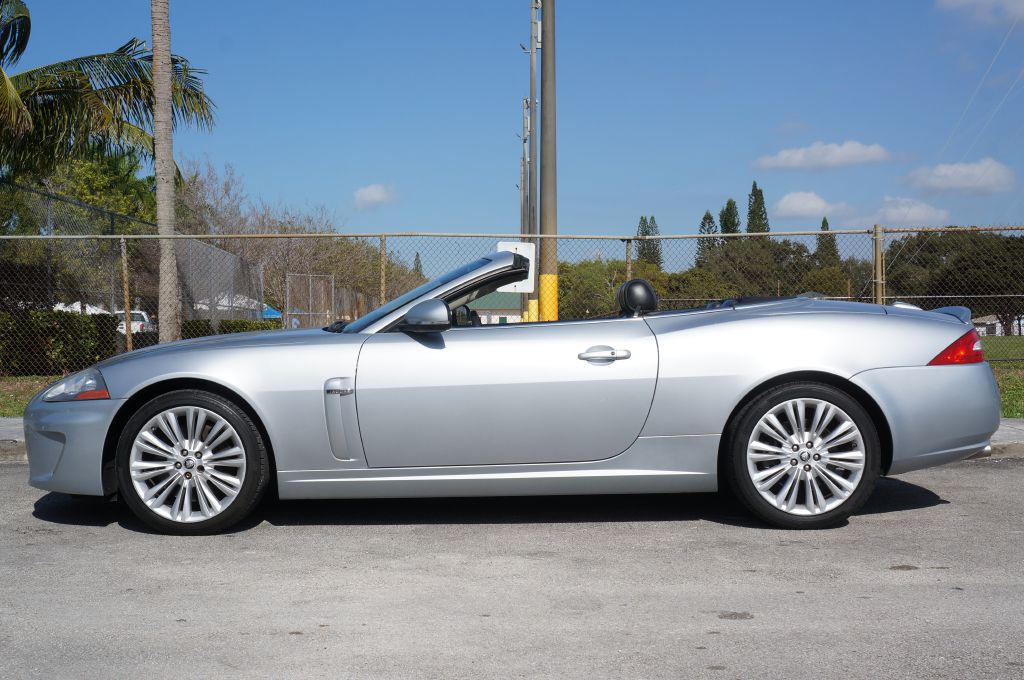 2011 Jaguar XK-Series Image 10