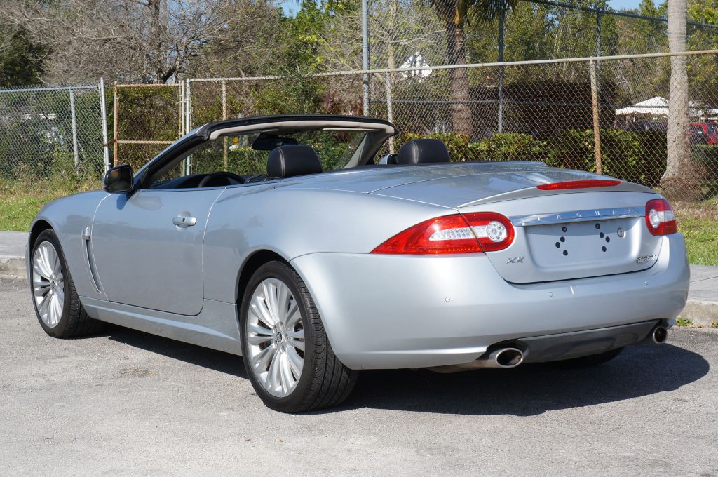 2011 Jaguar XK-Series Image 12