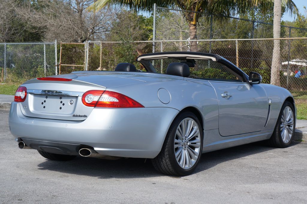 2011 Jaguar XK-Series Image 16