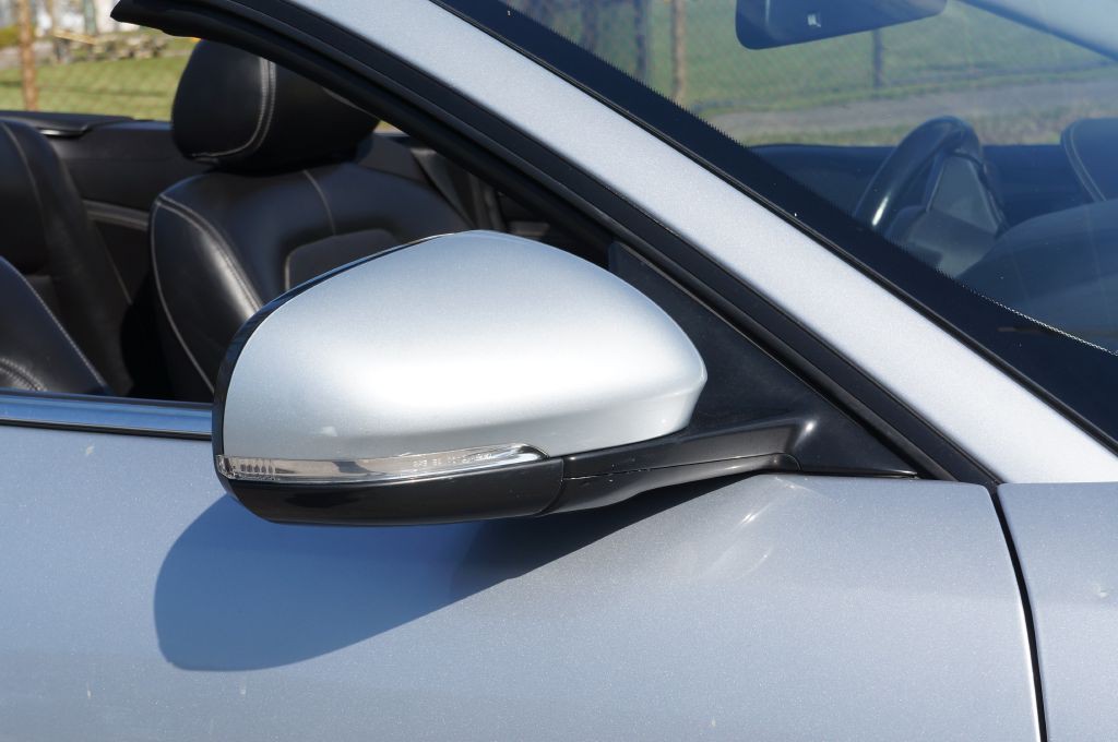 2011 Jaguar XK-Series Image 21