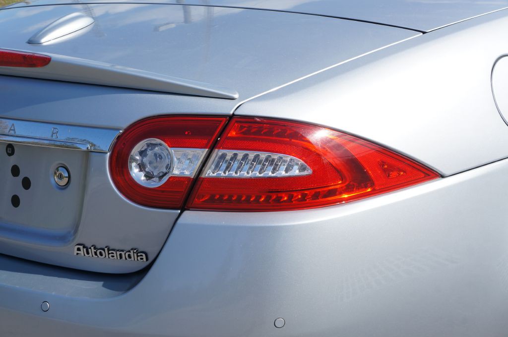 2011 Jaguar XK-Series Image 25