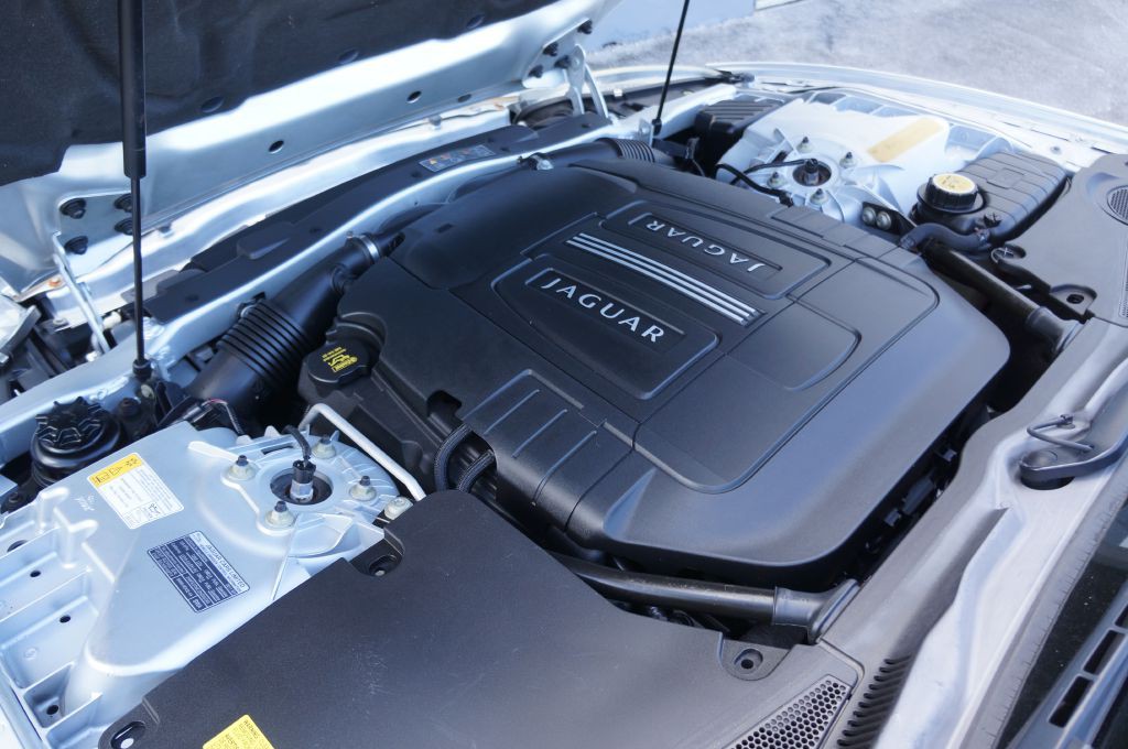 2011 Jaguar XK-Series Image 26