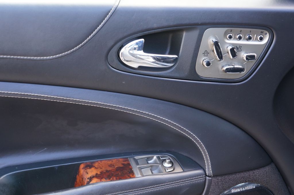 2011 Jaguar XK-Series Image 28