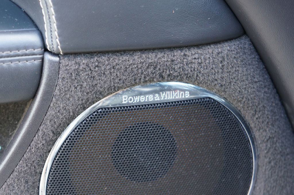 2011 Jaguar XK-Series Image 29