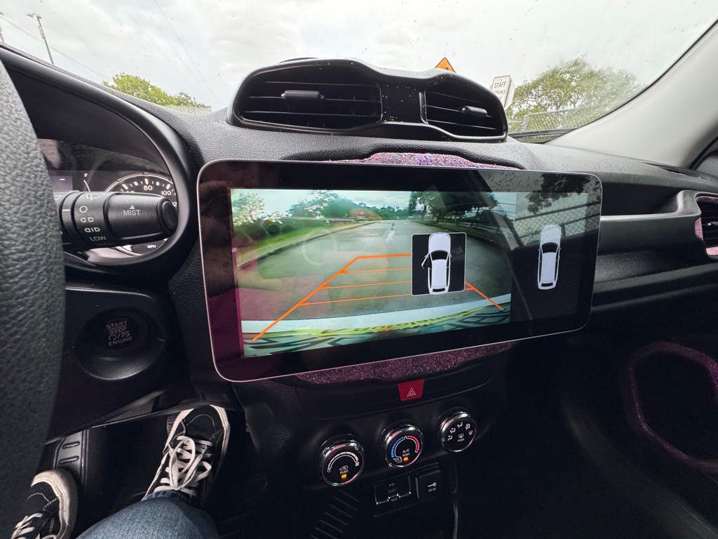 2017 Jeep Renegade Image 8