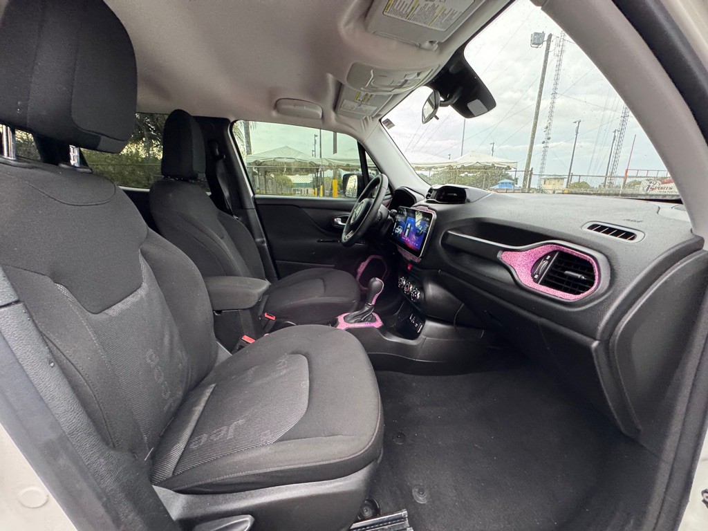 2017 Jeep Renegade Image 14