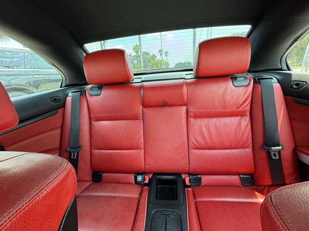2012 BMW 3 Series Image 12