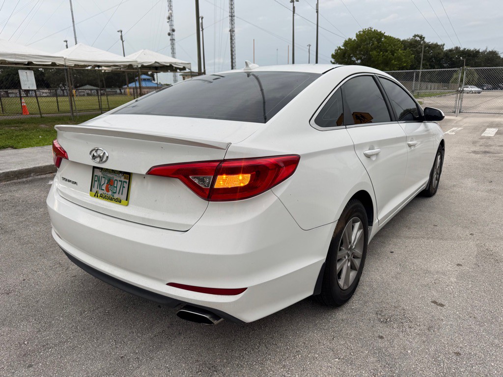 2015 Hyundai Sonata Image 5