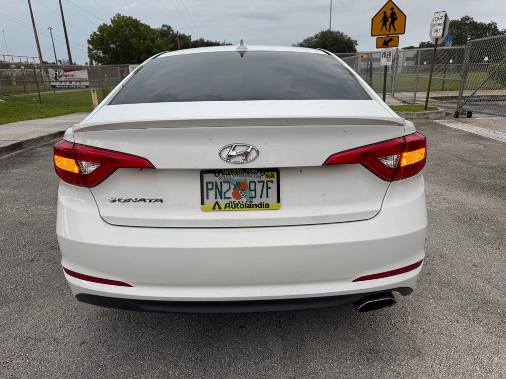 2015 Hyundai Sonata Image 6