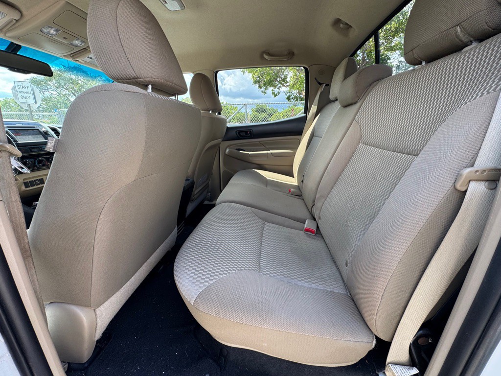 2013 Toyota Tacoma Image 11