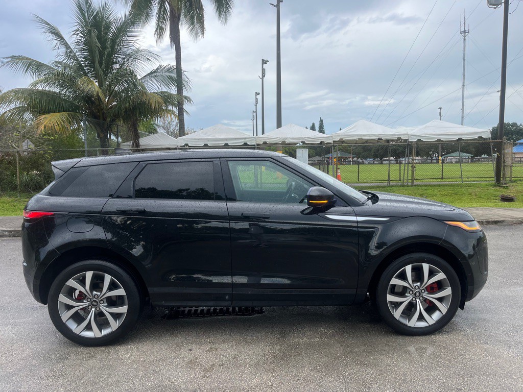 2020 Land Rover Range Rover Evoque Image 3