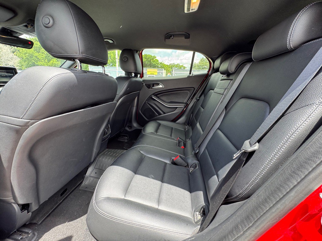 2016 Mercedes-Benz GLA-Class Image 10