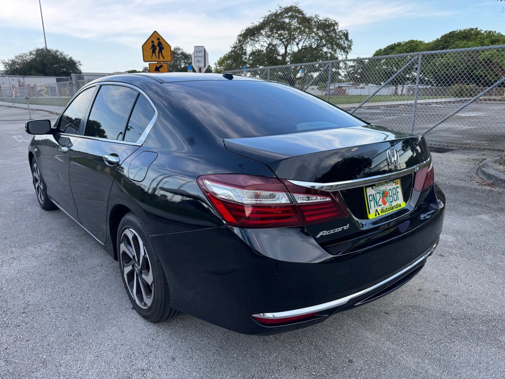 2016 Honda Accord Image 7