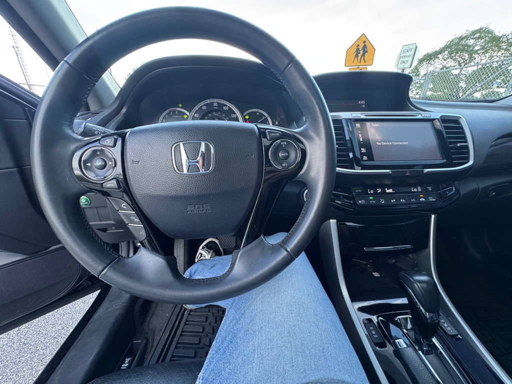 2016 Honda Accord Image 14