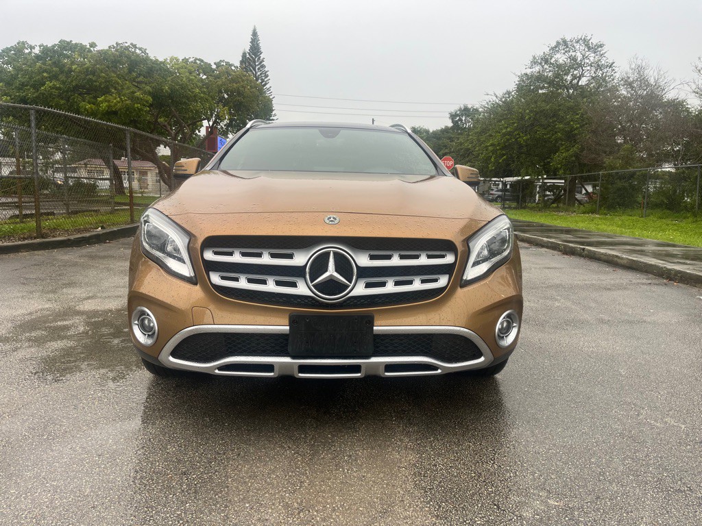 2018 Mercedes-Benz GLA-Class Image 2