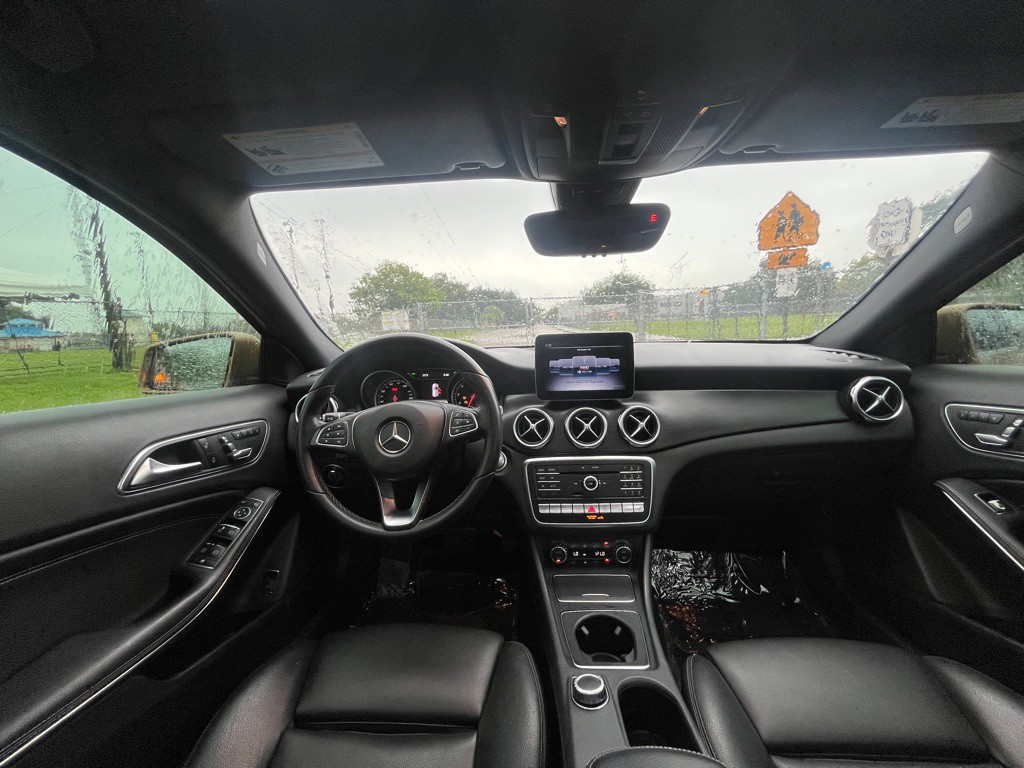 2018 Mercedes-Benz GLA-Class Image 12