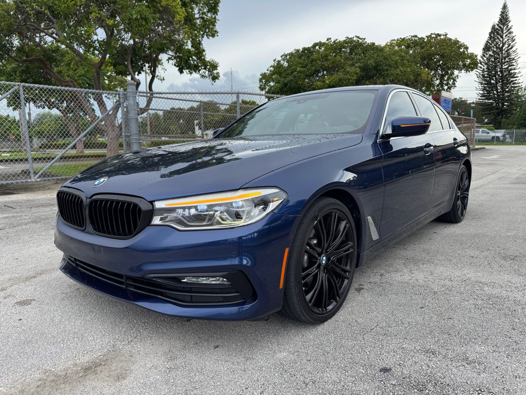 2017 BMW 5 Series Image 1