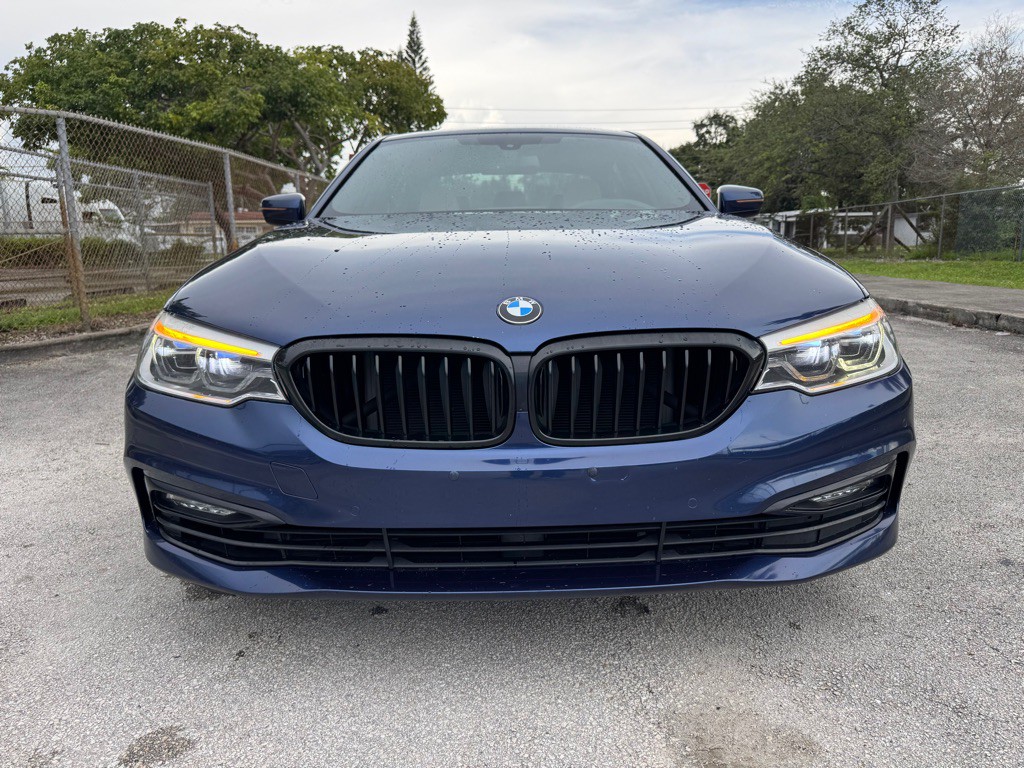 2017 BMW 5 Series Image 2