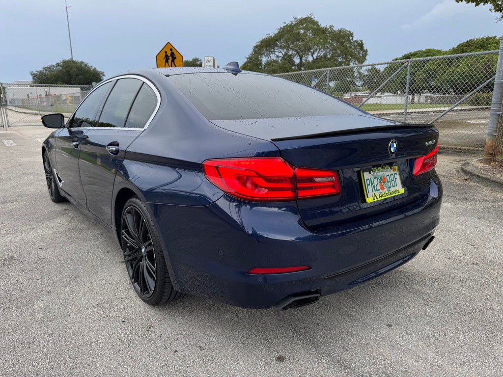 2017 BMW 5 Series Image 7