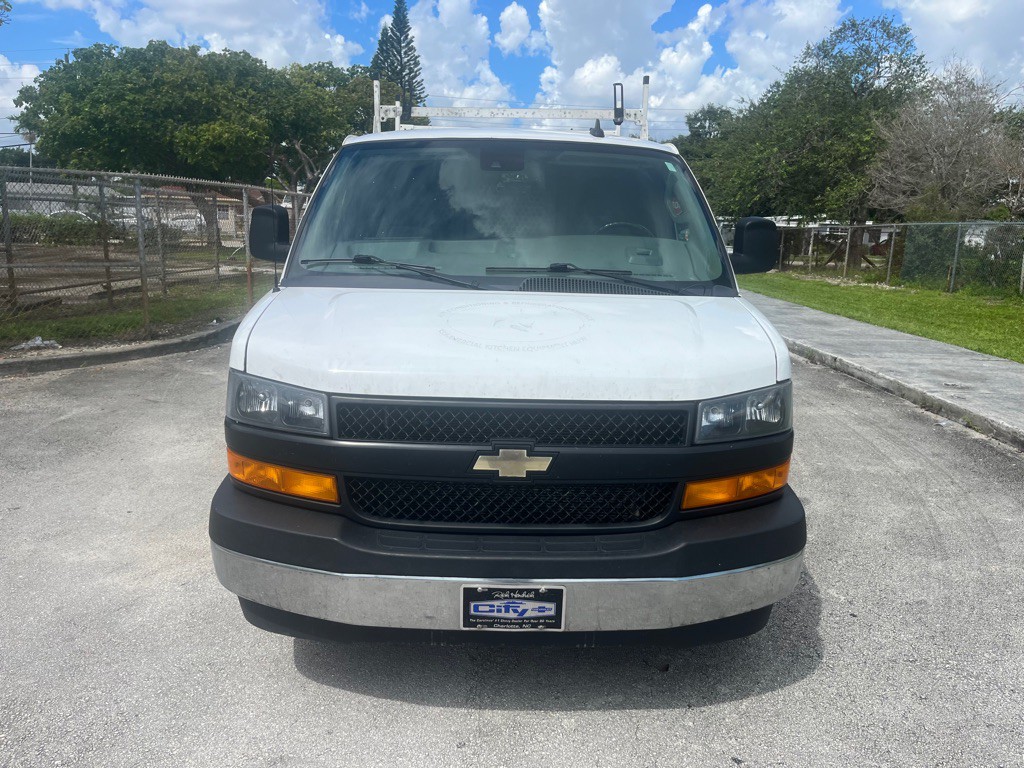 2022 Chevrolet Express Image 2