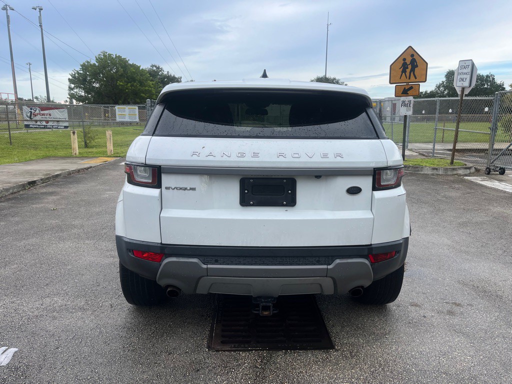 2017 Land Rover Range Rover Evoque Image 4